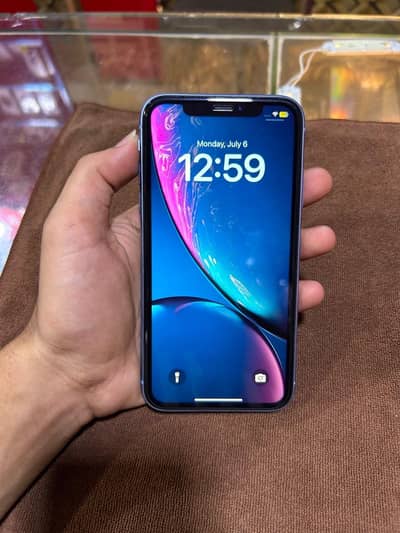 Apple iPhone XR