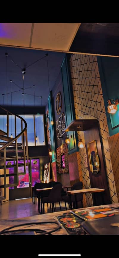 Zesty lounge