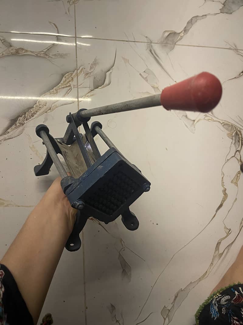 Fries cutting 1
