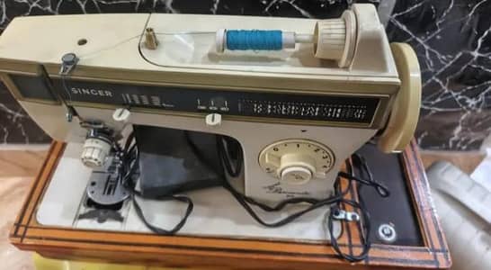 Singer sewing and embroidery machine