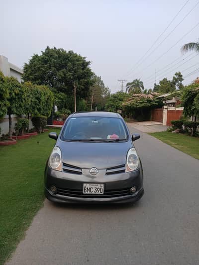 Nissan Note 2013, Lahore Number