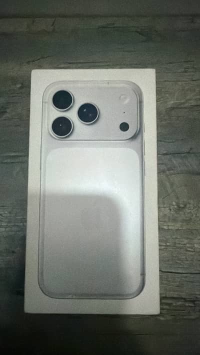 Apple iPhone 17 Pro jv