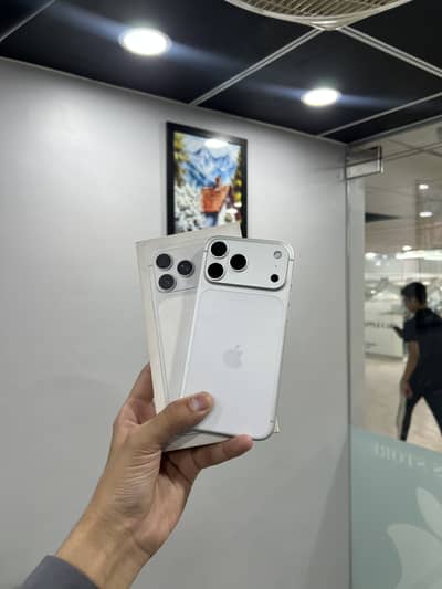 iPhone 17 pro max