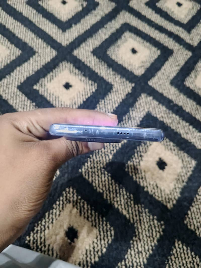 Tecno CAMON 30S 7