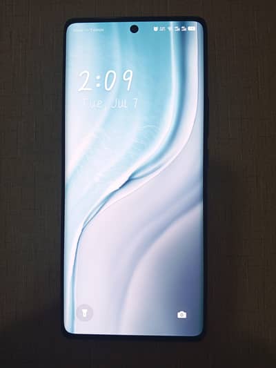 Tecno CAMON 30S