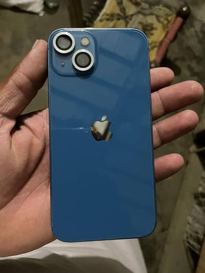 Apple iPhone 13