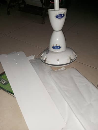 Pak fan AC pedestal fan -- bilkul new -10/10 Condition -- Urgent Sell