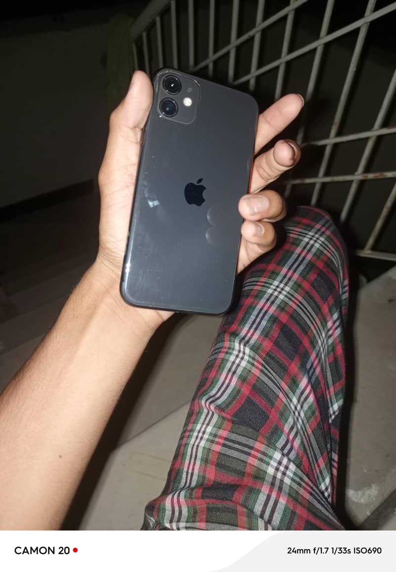 Apple iPhone 11 0