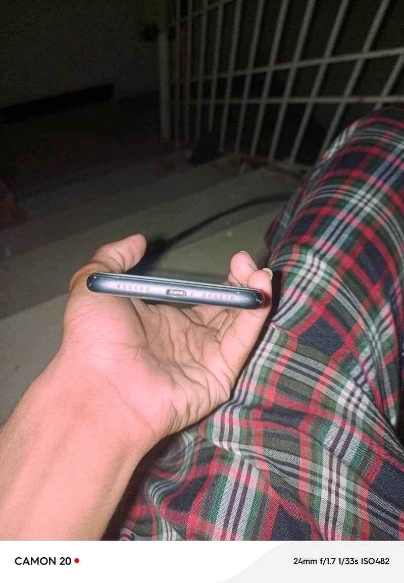 Apple iPhone 11 1