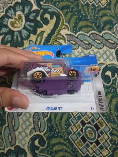 HOTWHEELS TREASURE HUNT ( TH )