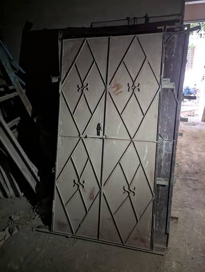 iron door/iron darwaza /maingait 300 per kg