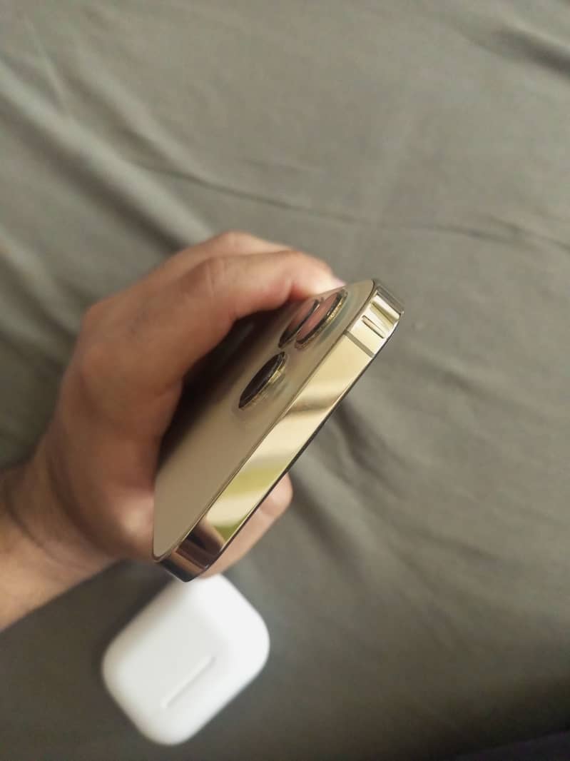 iPhone 13 Pro 3