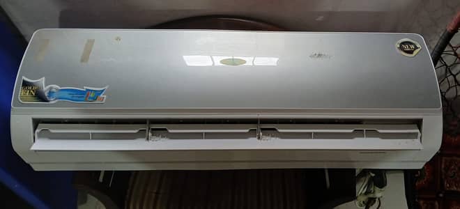 General super company 2 ton AC (Urgent sell)
