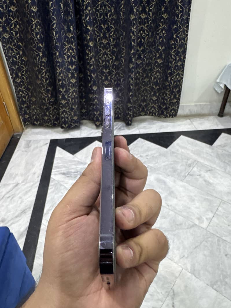 Apple iPhone 14 Pro Max 2