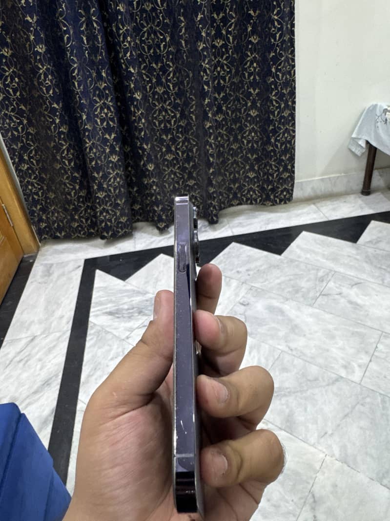 Apple iPhone 14 Pro Max 3
