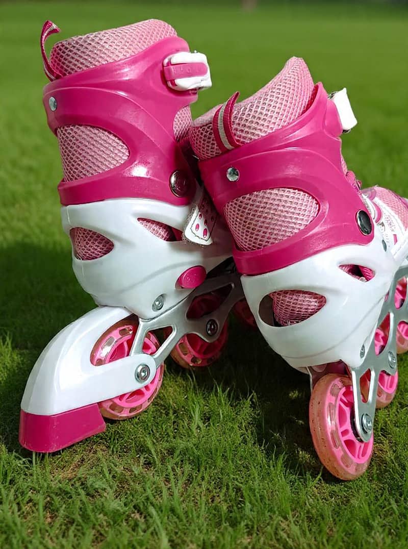 Inline roller skates 1