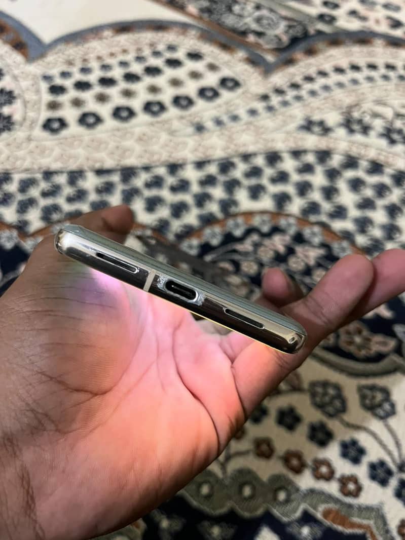 Google Pixel 7 Pro 4
