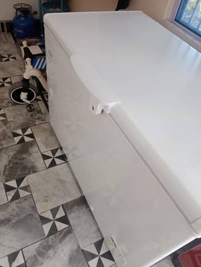 New freezer signal urgent sale