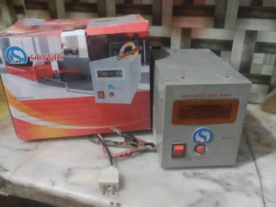 UPS with battery