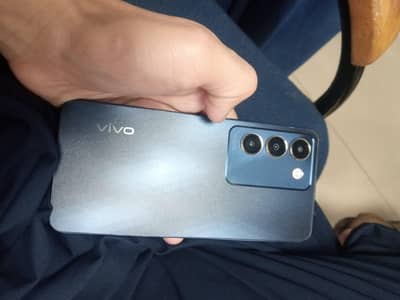 Vivo Y100