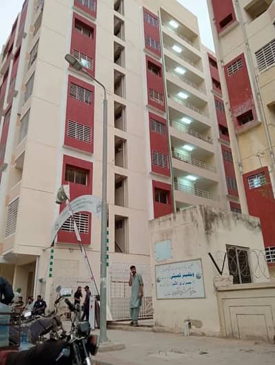Brand New Flat 2 Beds Lounge 1st Floor West Open In Federal Govt Flat in Scheme 33