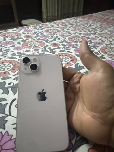 Apple iPhone 13