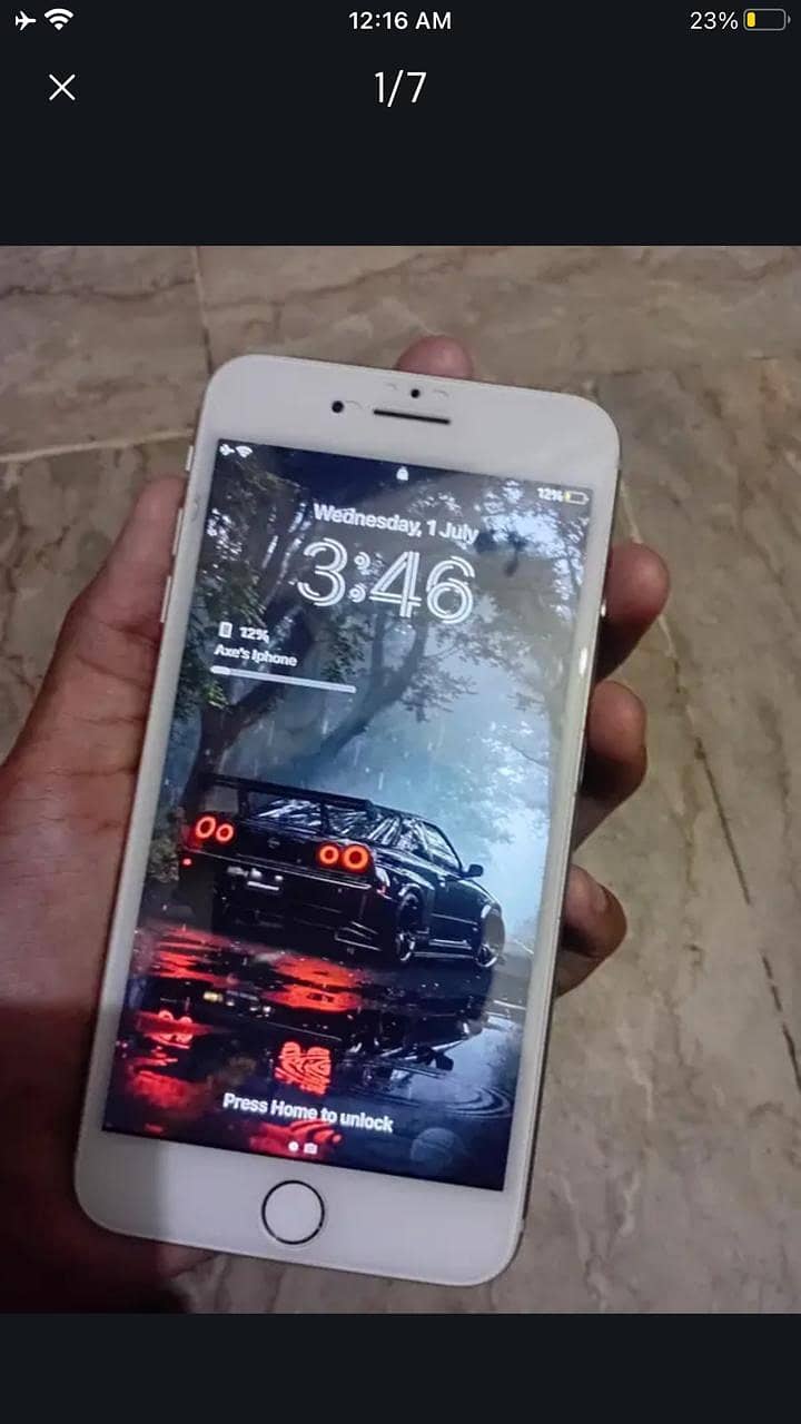 Apple iPhone 8 Plus 1