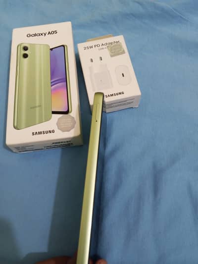 Samsung galaxy A05