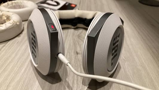 JBL branded bluetooth headphone