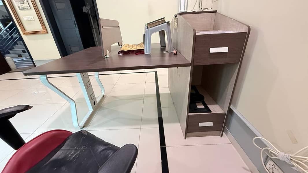 Office table 2