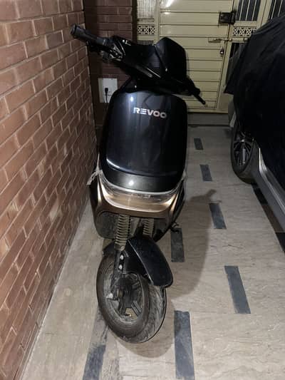Revoo A11 1000 Watt motor
