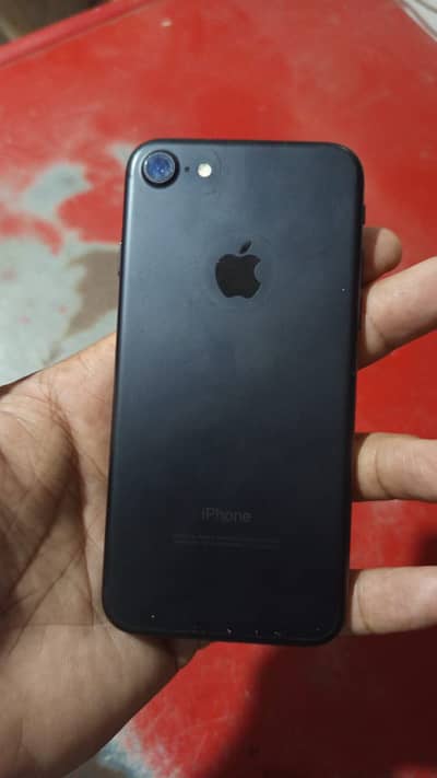 Apple iPhone 7