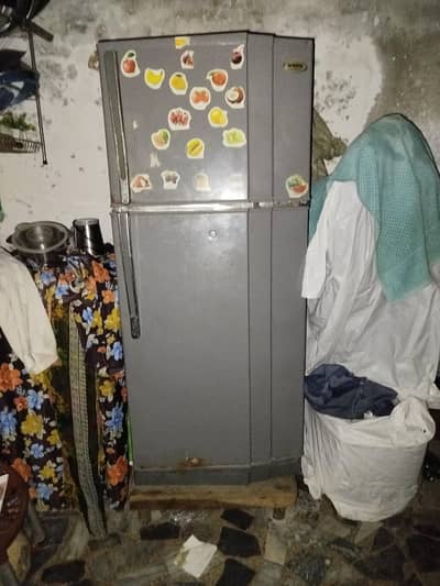 Medium Size Waves Fridge - Low Price, Urgent Sale