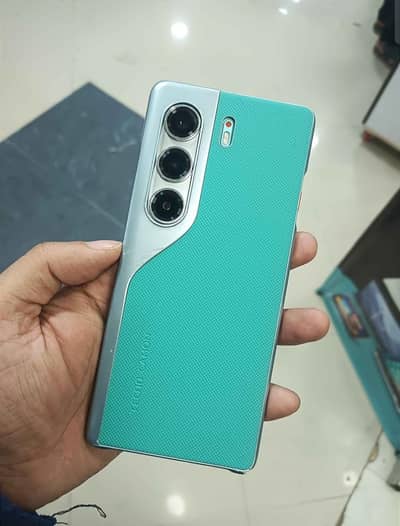 Tecno CAMON 40 Pro
