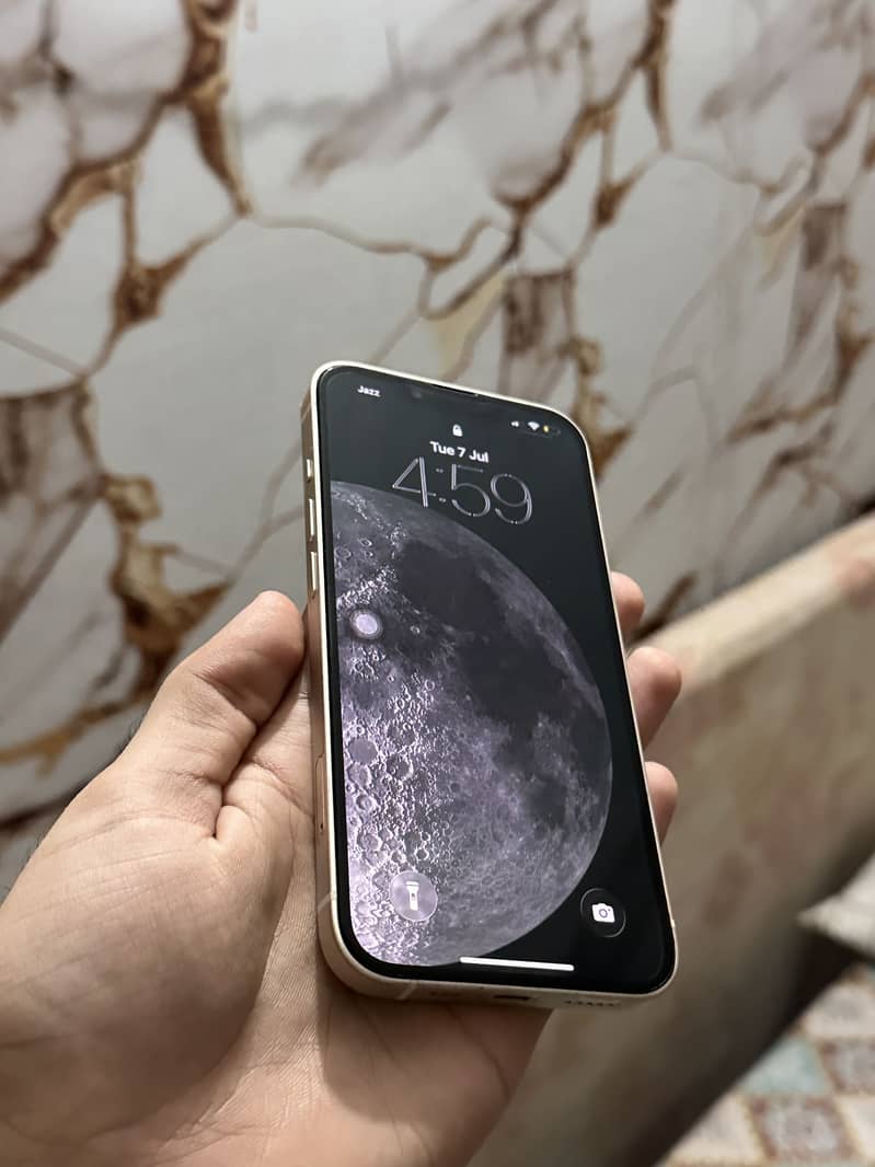 Apple iPhone 13 (128gb) Approved 7