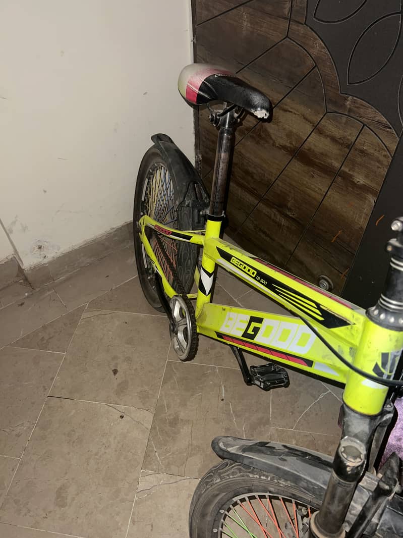YELLOW CYCLE 1