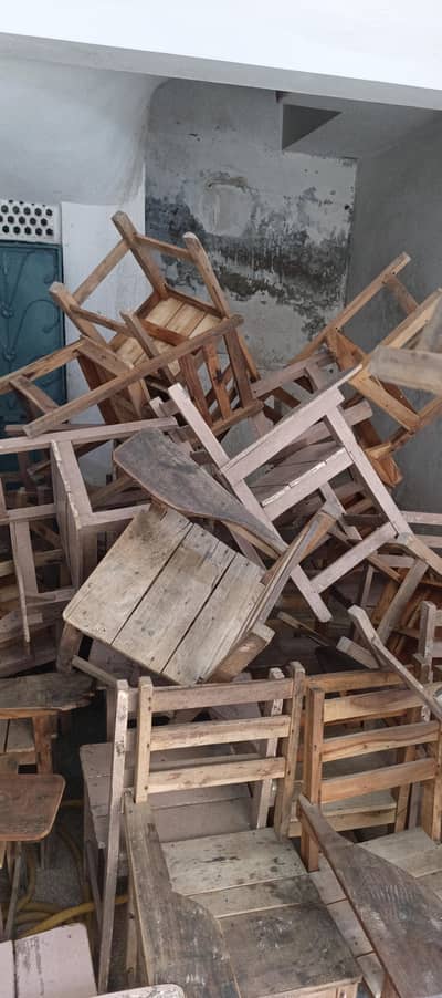 wood chair new condition