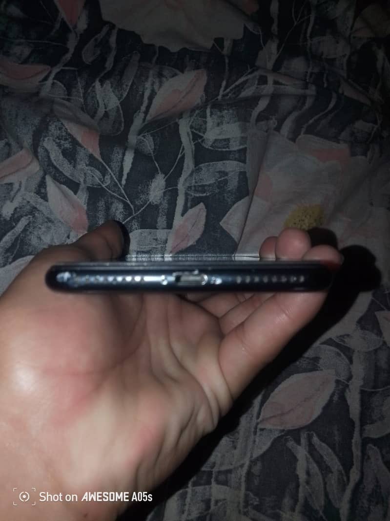 Apple iPhone 7 Plus 3