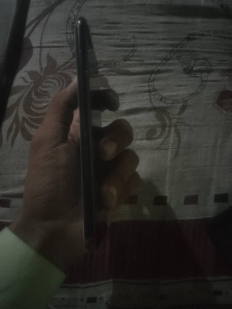 Apple iPhone 7 Plus 2