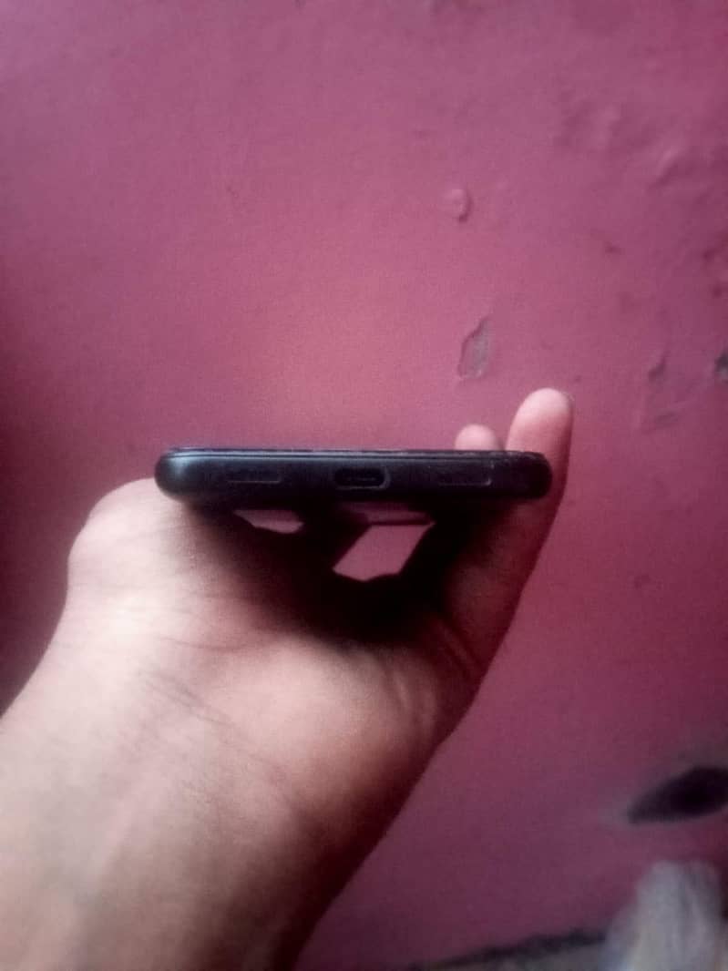 Google Pixel 4a 3