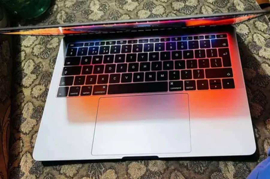 Macbook Pro Core-i5 0