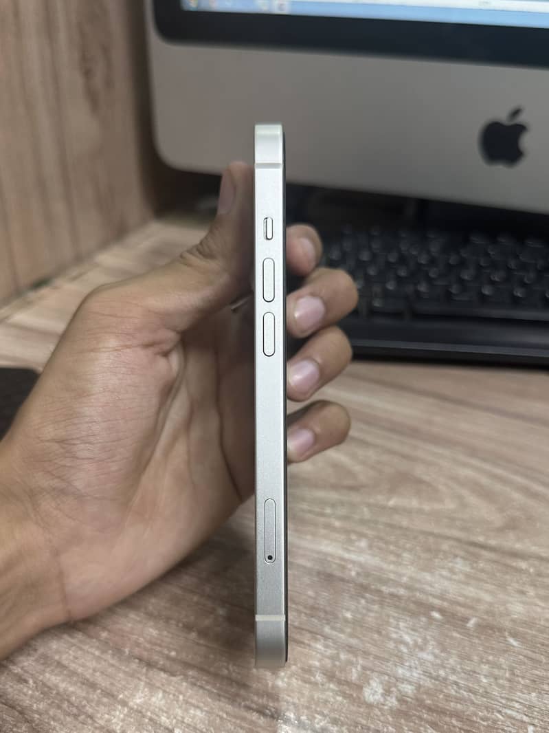 Apple iPhone 14 1