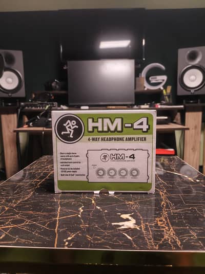 ‎Mackie hm4 4 way headphone amplifier