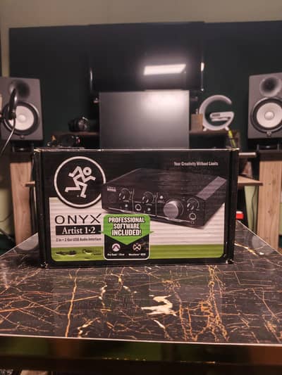 . Mackie Onyx Artist 1-2 USB Audio Interface