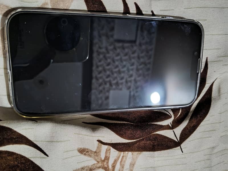 Apple iPhone 14 4