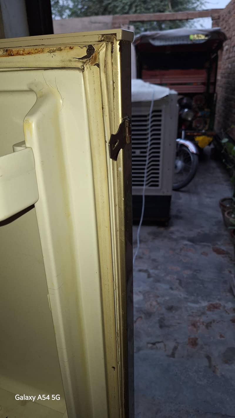 Refrigerator 8