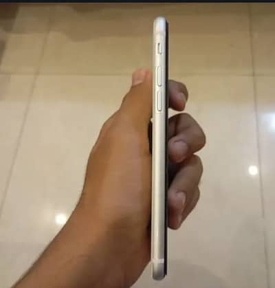 Apple iPhone SE