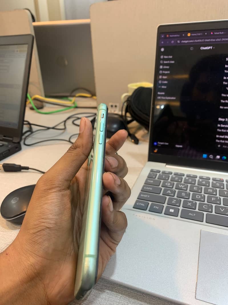 Apple iPhone 11 1