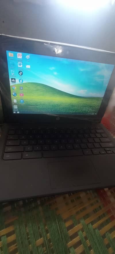 Lenovo Chromebook laptop  online course Good  condition