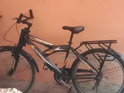 new bicycle only 3 to 4 month used